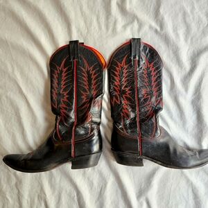 Vintage Nocona Women's 6.5 B Black Leather Cowboy Boots with red stitching